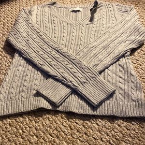New with tags Hollister womens gray v neck cable knit sweater size Large